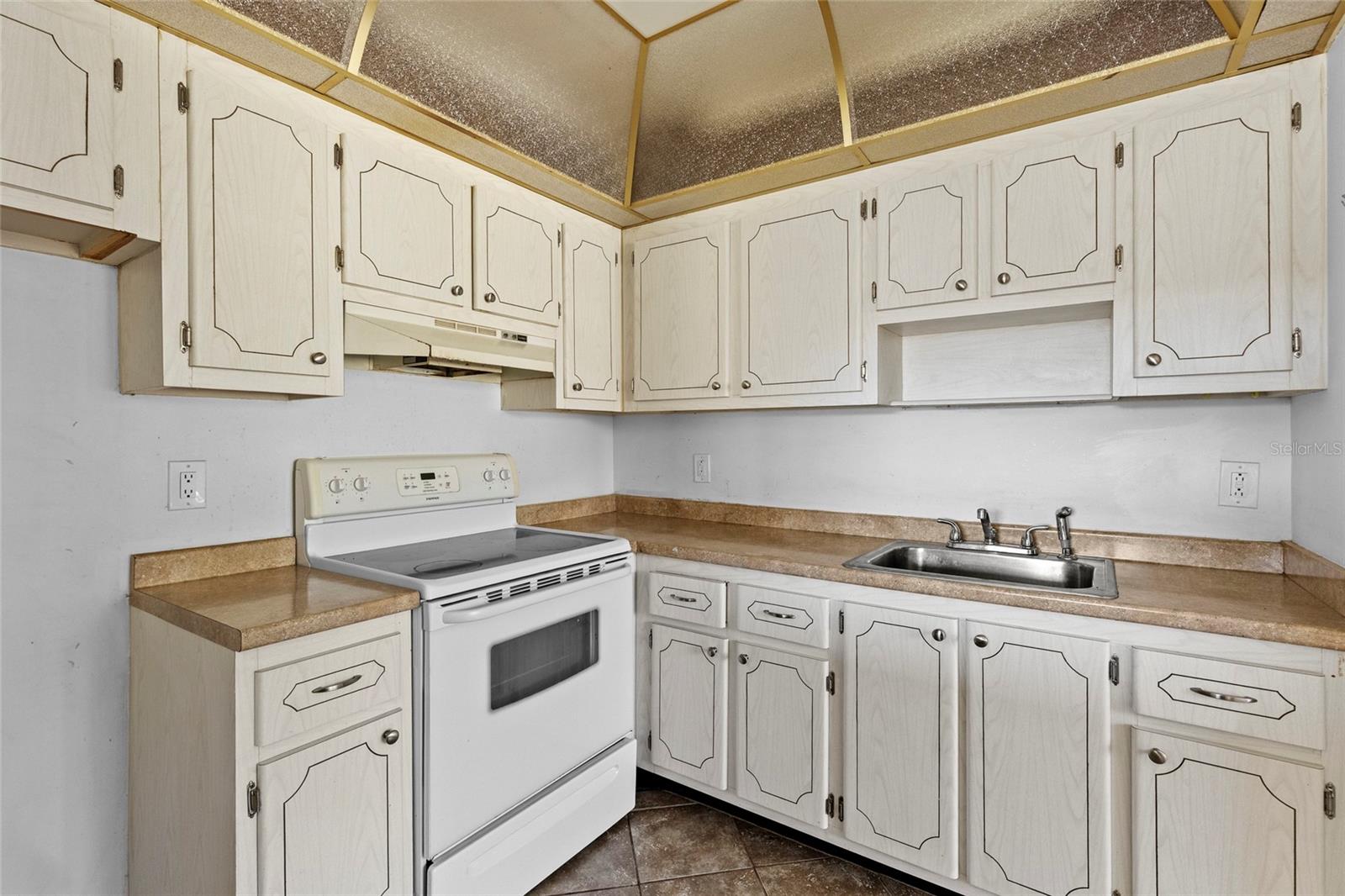 187 Saxony Unit D, Delray Beach, FL 33446