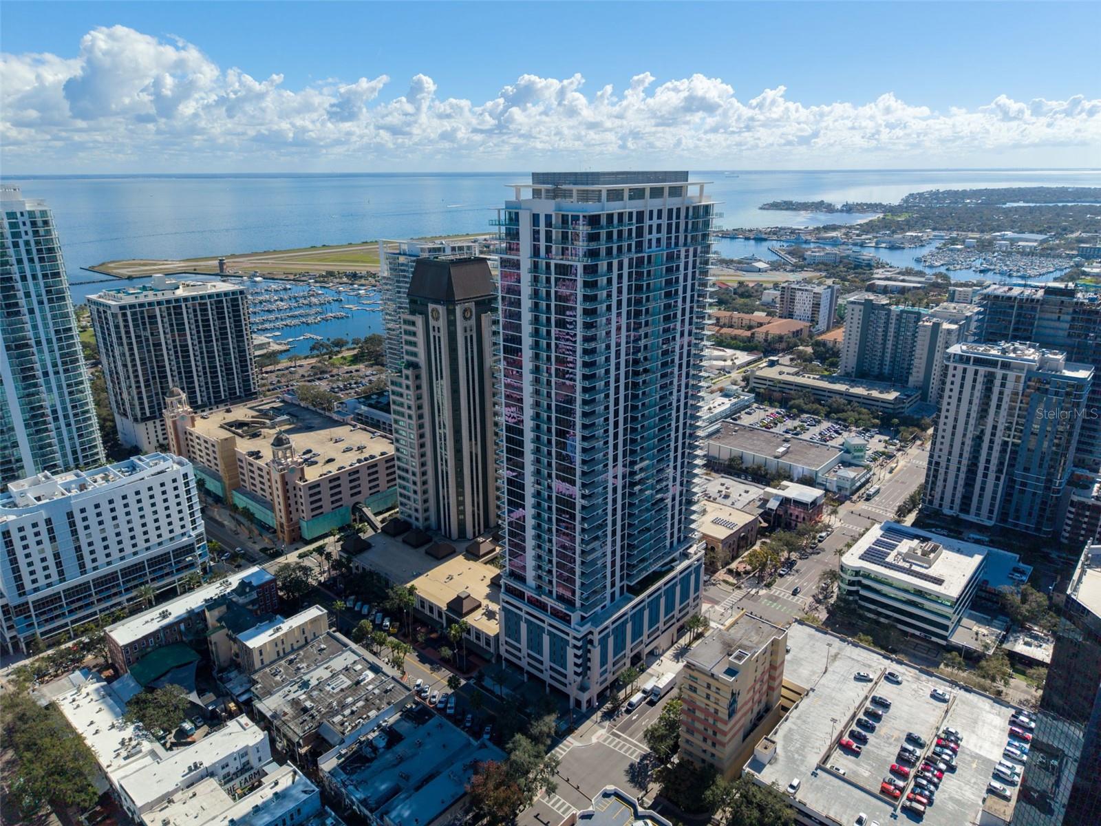 275 1st Unit 2001, St Petersburg, FL 33701