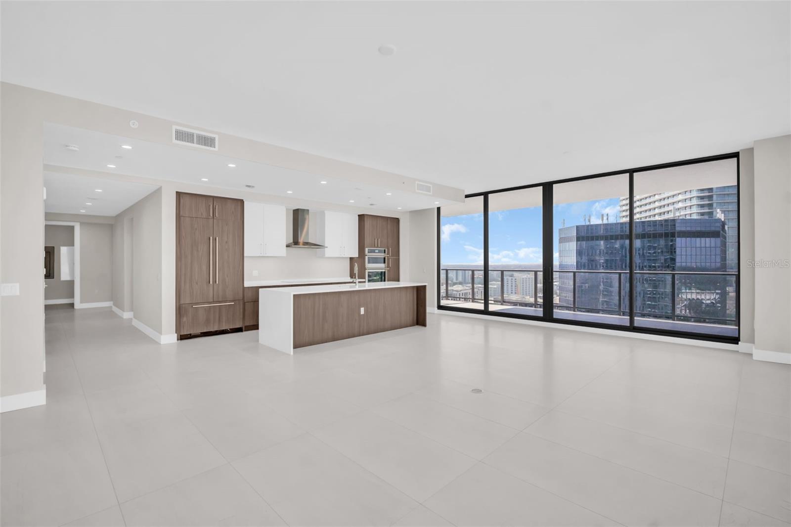 275 1st Unit 2001, St Petersburg, FL 33701