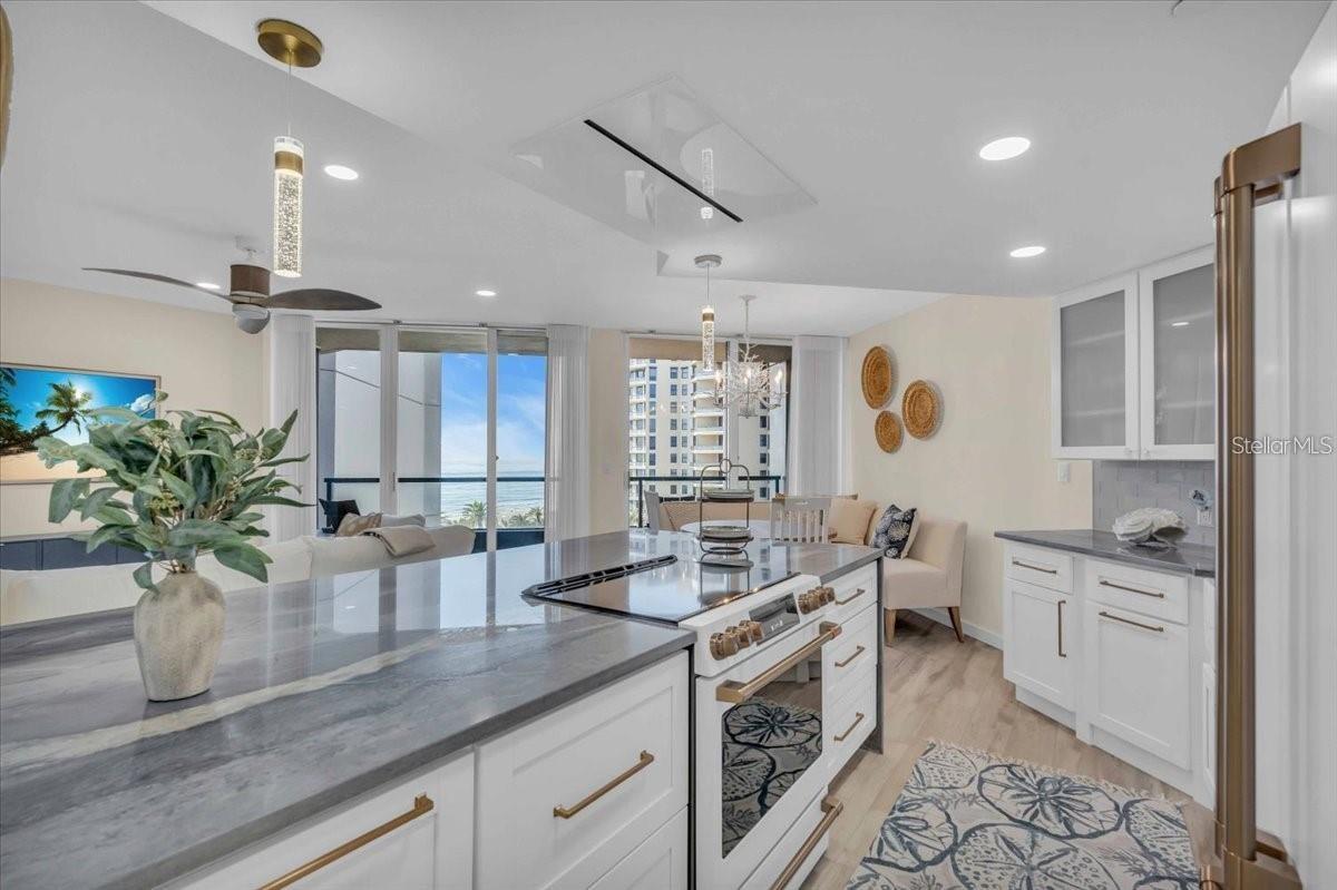 1211 Gulf of Mexico Unit 403, Longboat Key, FL 34228