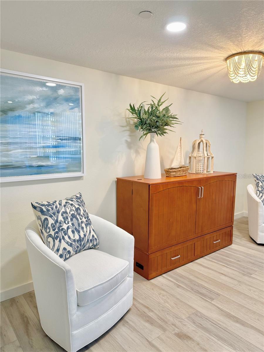 1211 Gulf of Mexico Unit 403, Longboat Key, FL 34228