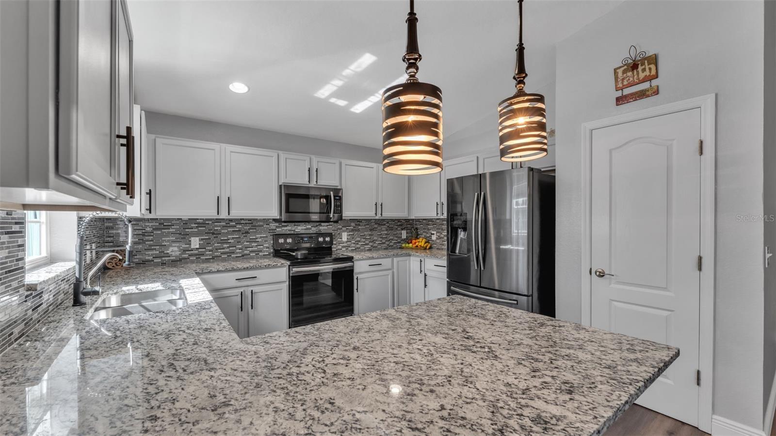 302 Brookshire, Lake Wales, FL 33898