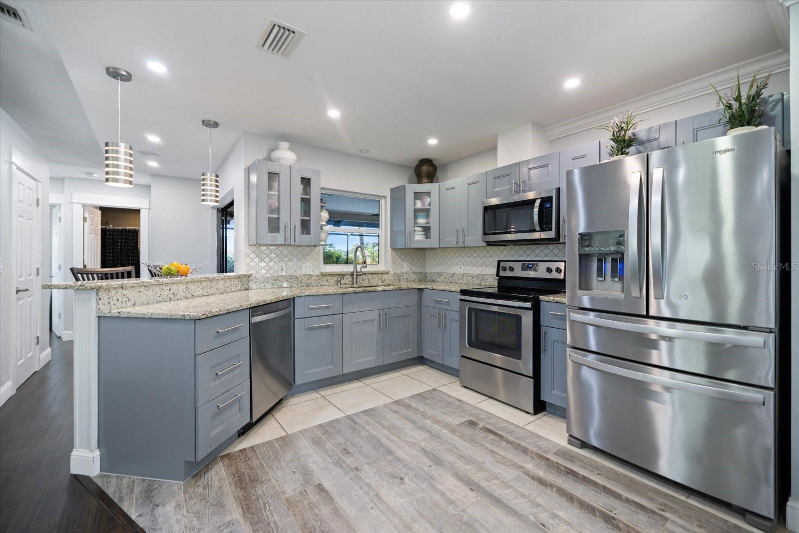 1627 Del Monte, Venice, FL 34293