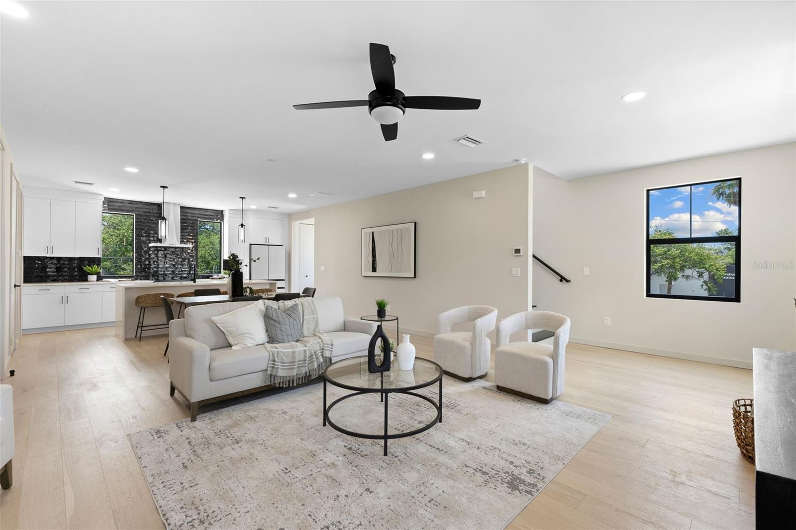 2211 16th, St Petersburg, FL 33704