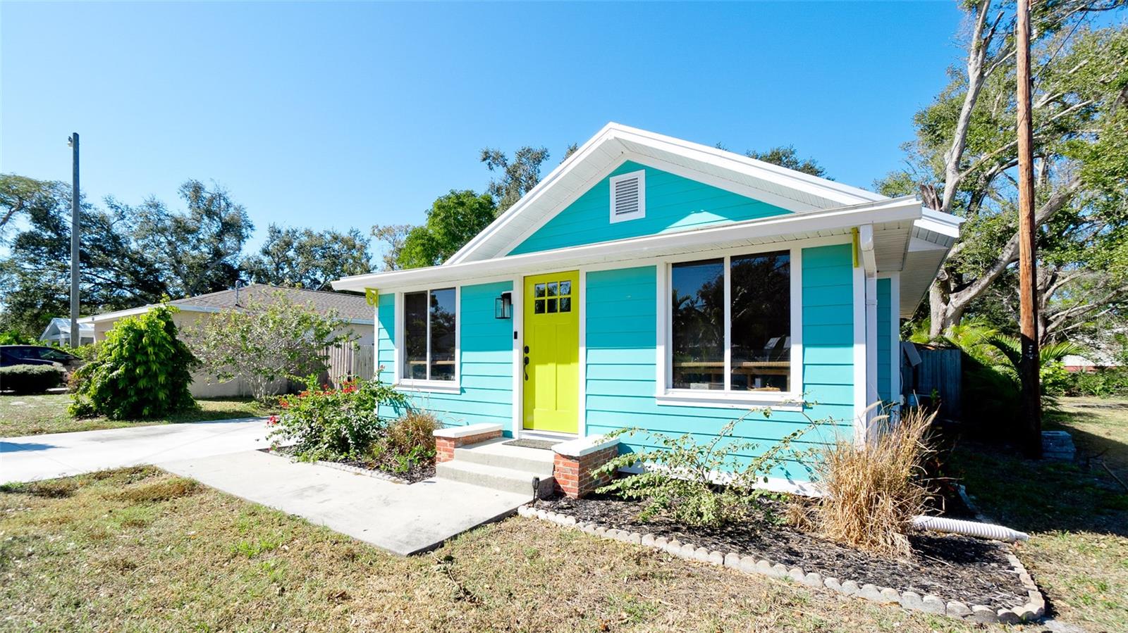 522 37th, Bradenton, FL 34205