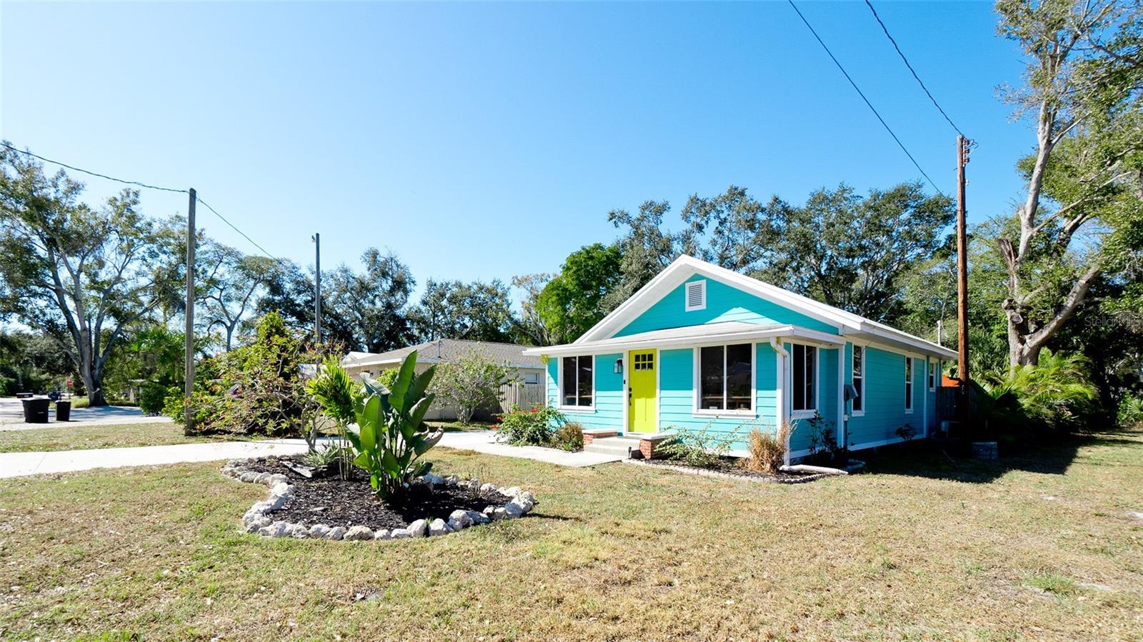 522 37th, Bradenton, FL 34205