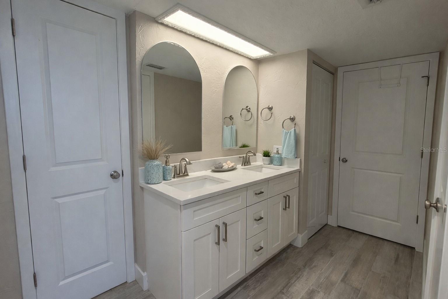 500 Treasure Island Unit 106, Treasure Island, FL 33706