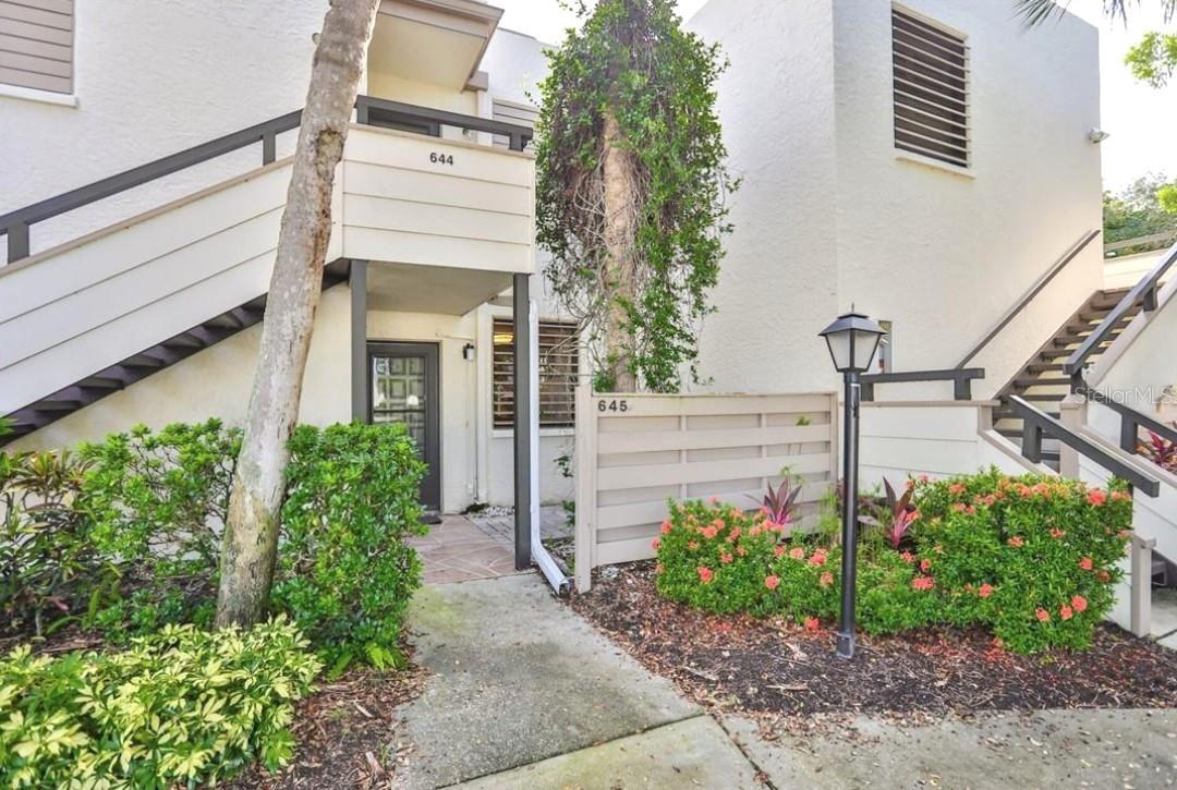 645 Woodlawn, Bradenton, FL 34210