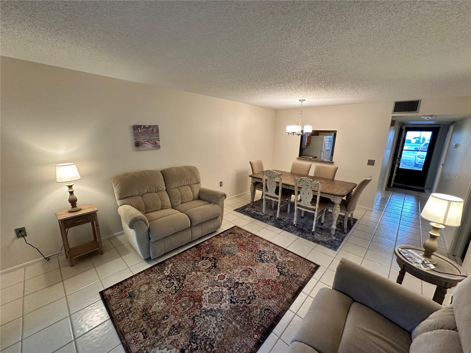 645 Woodlawn, Bradenton, FL 34210