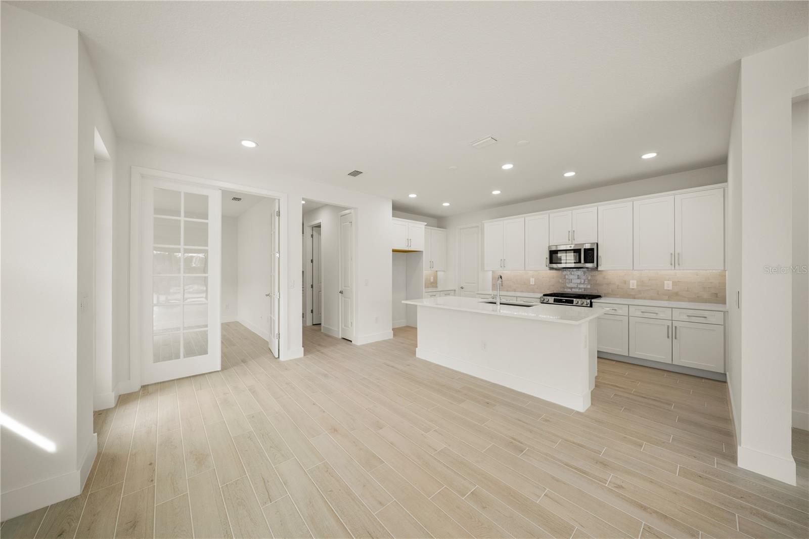9533 Lunar Dove, Sarasota, FL 34240