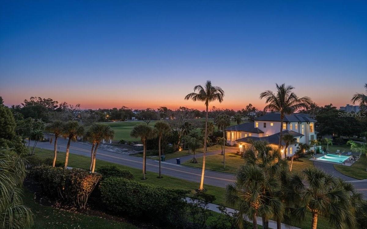 1065 Gulf of Mexico Unit 305, Longboat Key, FL 34228