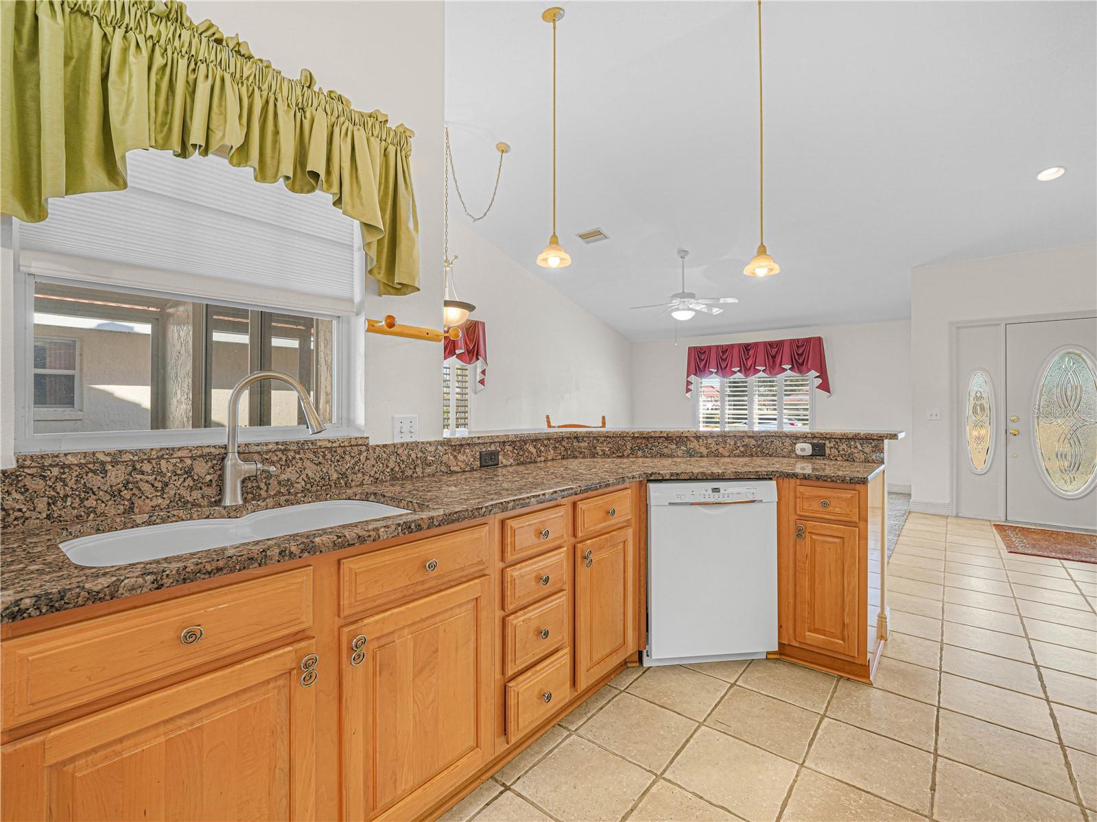 528 Greenway, Lake Wales, FL 33898