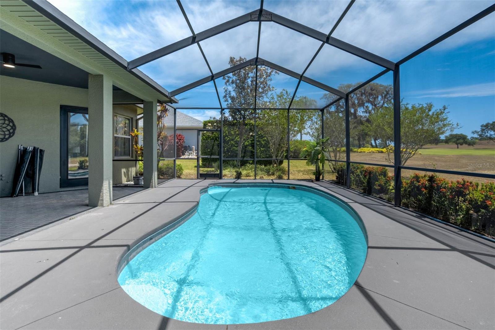 655 Whisper Woods, Lakeland, FL 33813