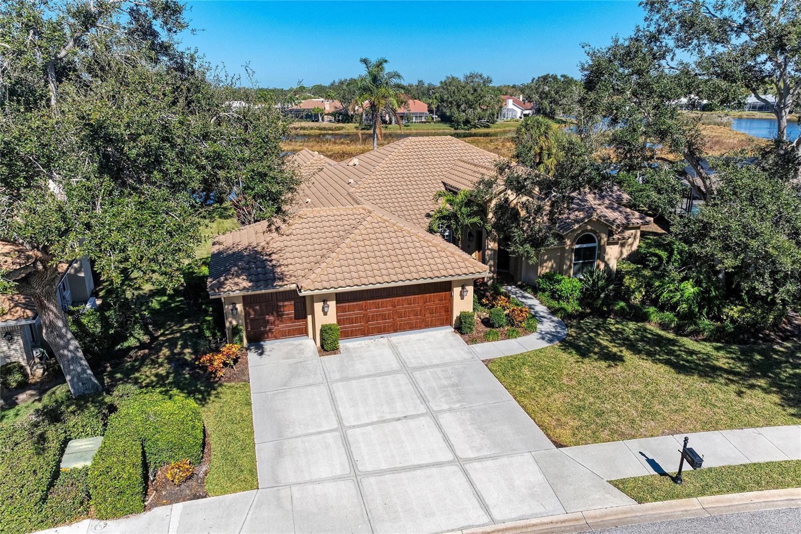 8383 Cypress Hollow, Sarasota, FL 34238