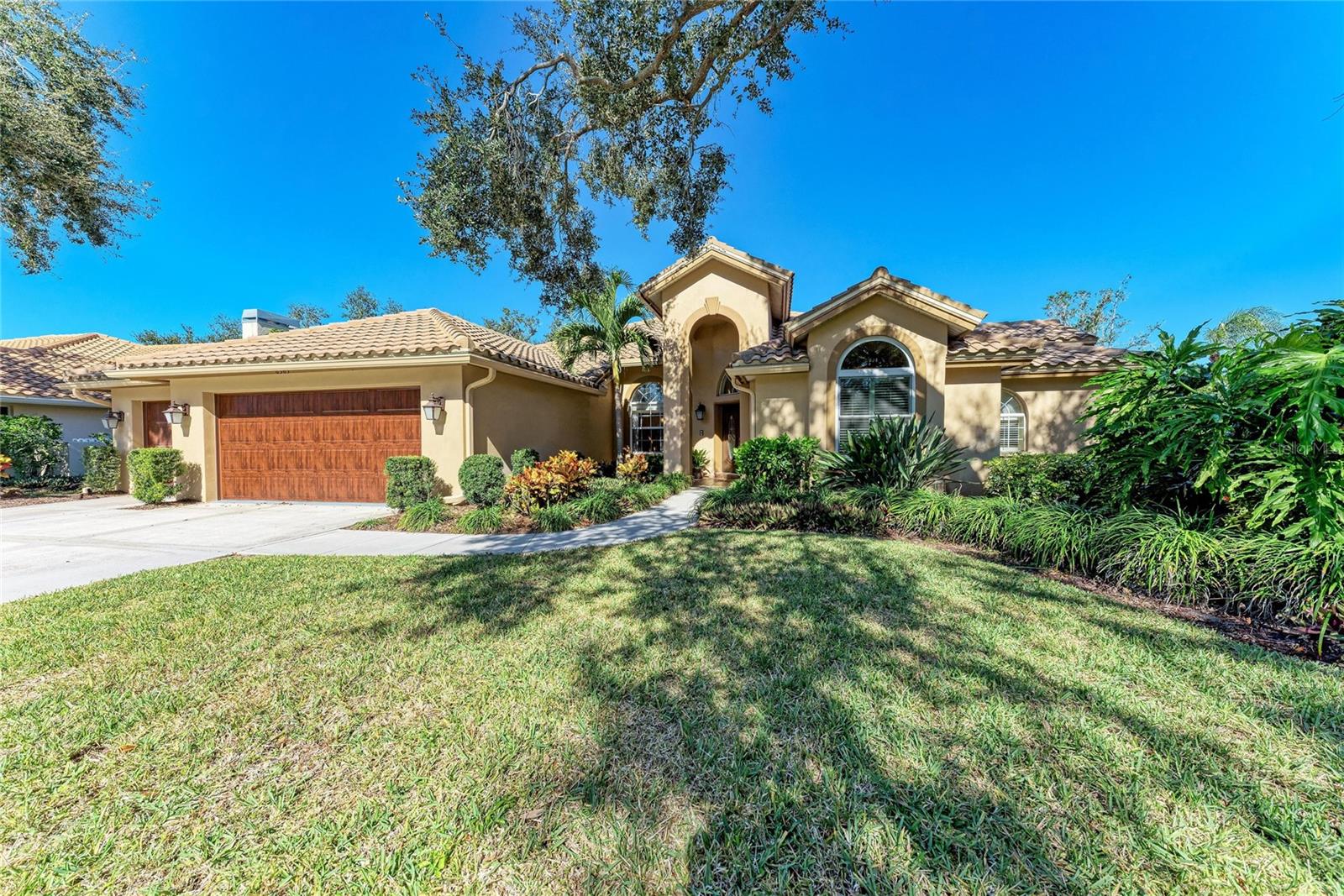 8383 Cypress Hollow, Sarasota, FL 34238