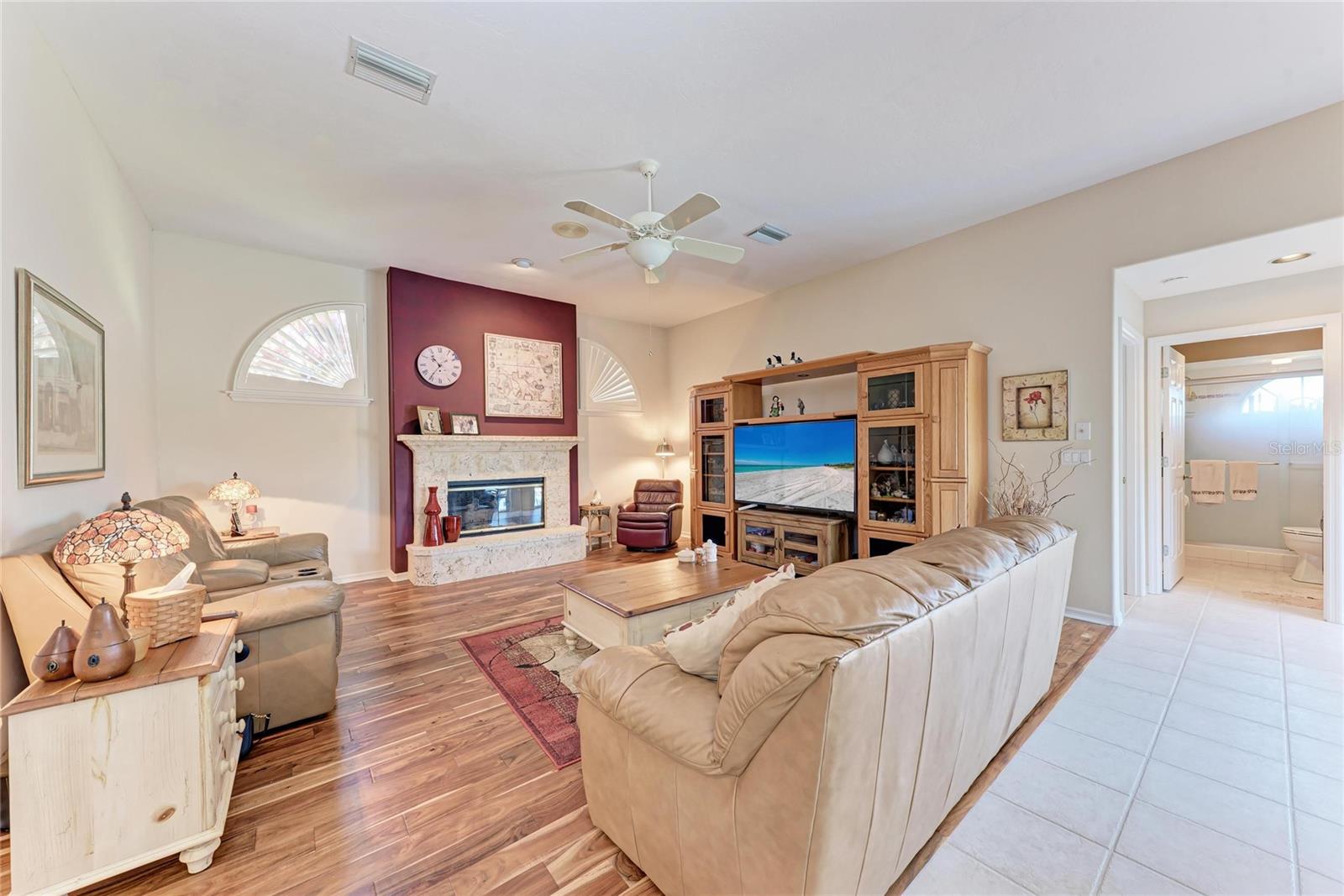 8383 Cypress Hollow, Sarasota, FL 34238