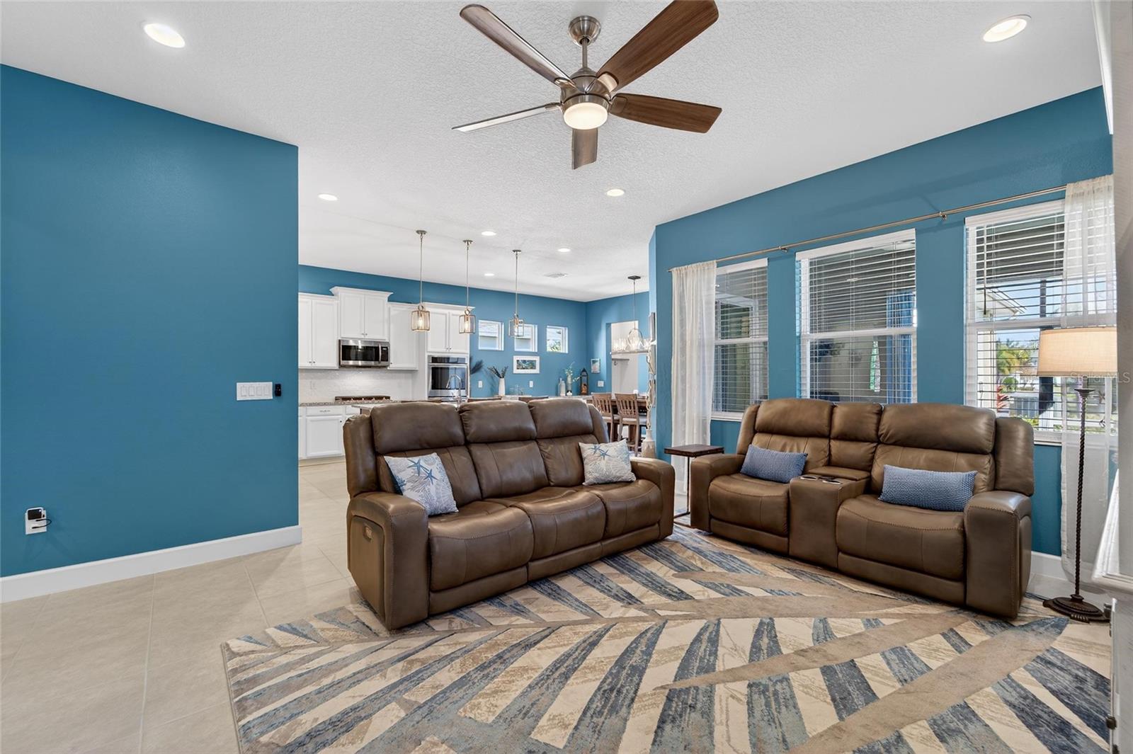 707 Winterside, Apollo Beach, FL 33572