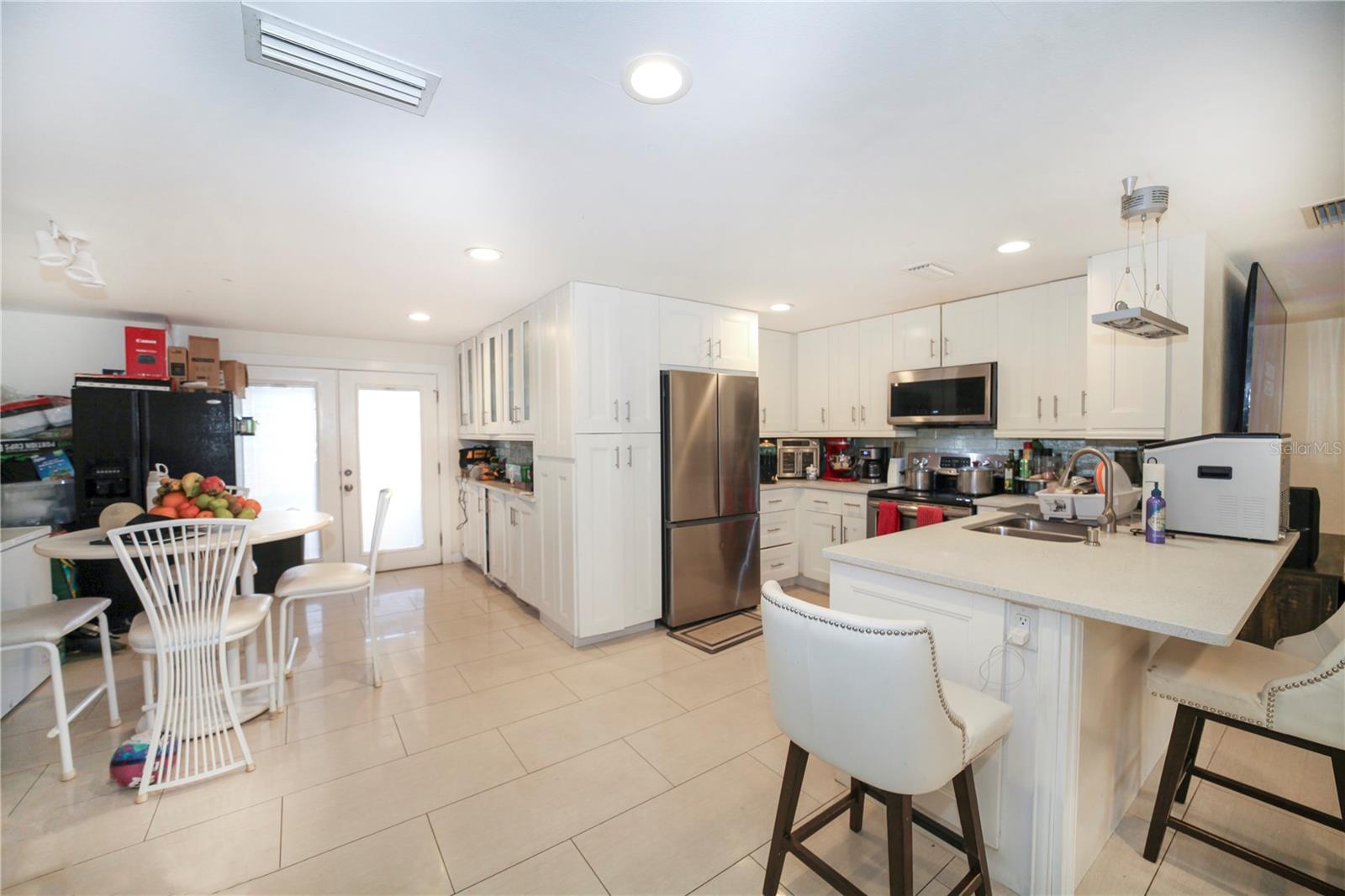 2653 22nd, Sarasota, FL 34234