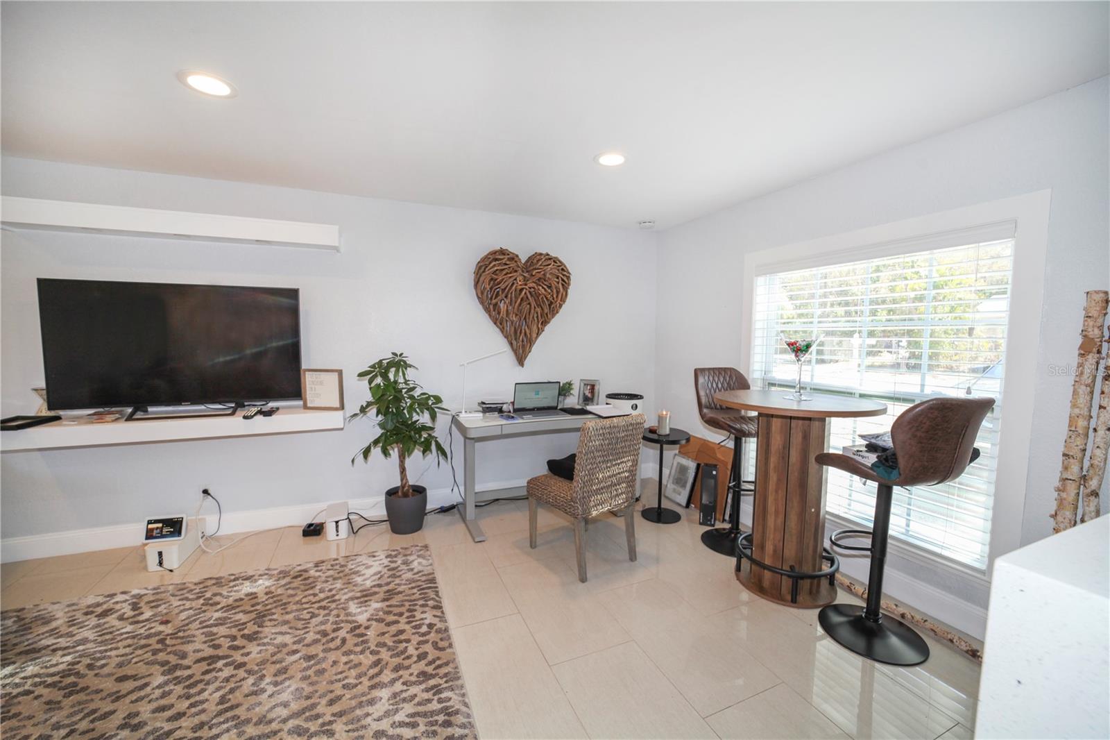 2653 22nd, Sarasota, FL 34234