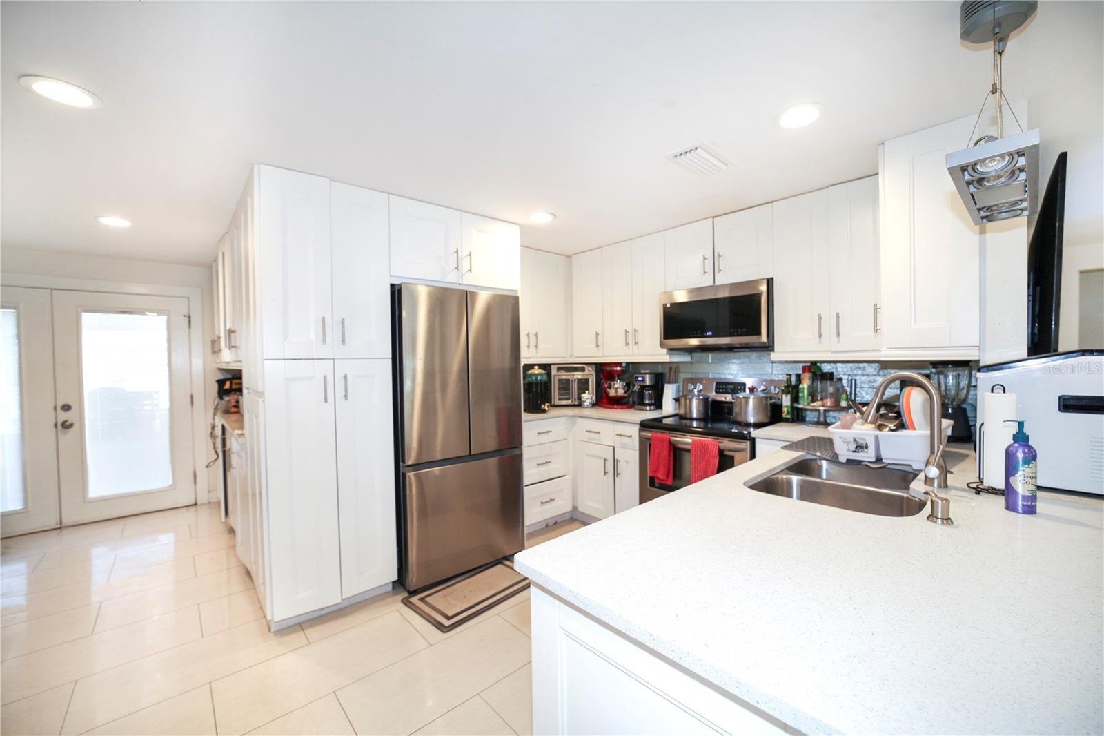 2653 22nd, Sarasota, FL 34234