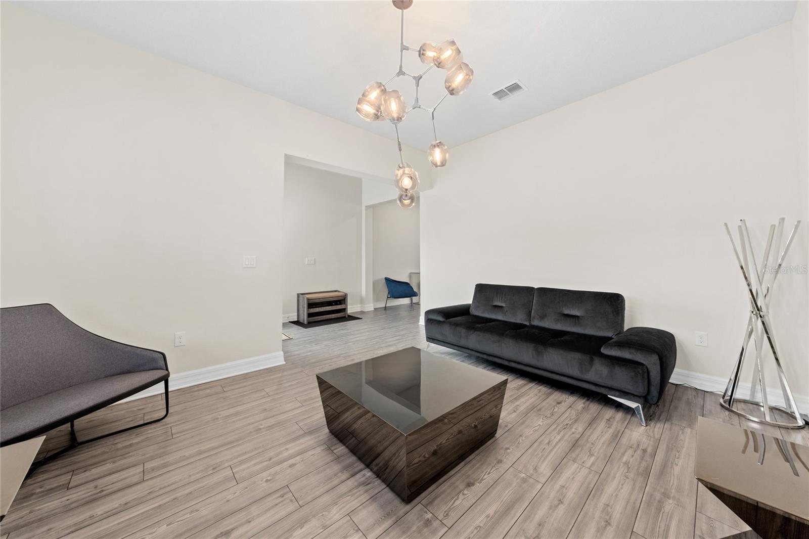 8024 Leaf Grove Circle, Orlando, FL 32836
