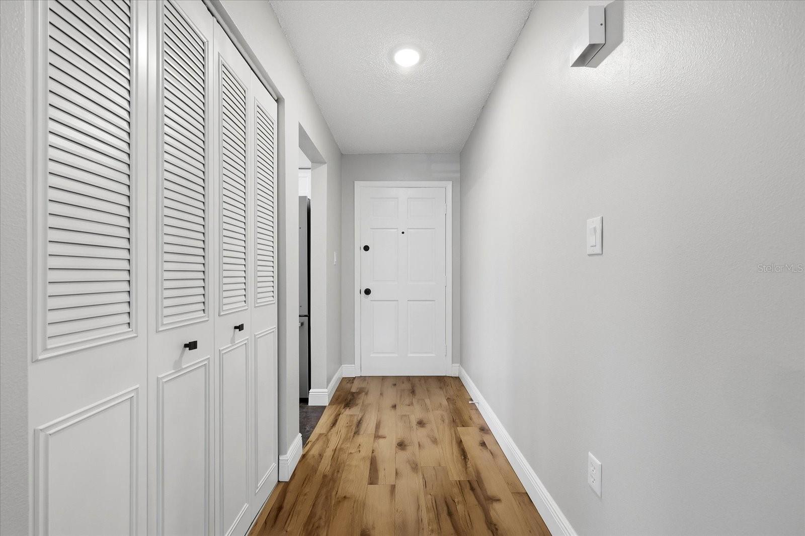 1706 Belleair Forest Unit 128, Belleair, FL 33756
