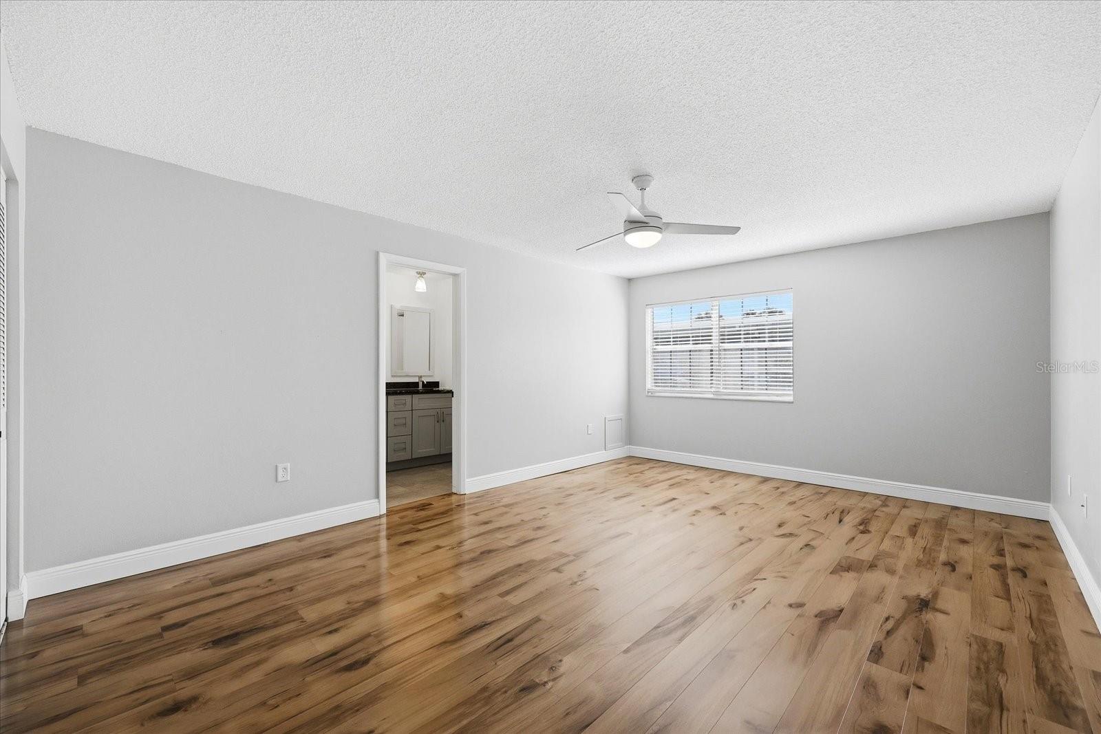 1706 Belleair Forest Unit 128, Belleair, FL 33756
