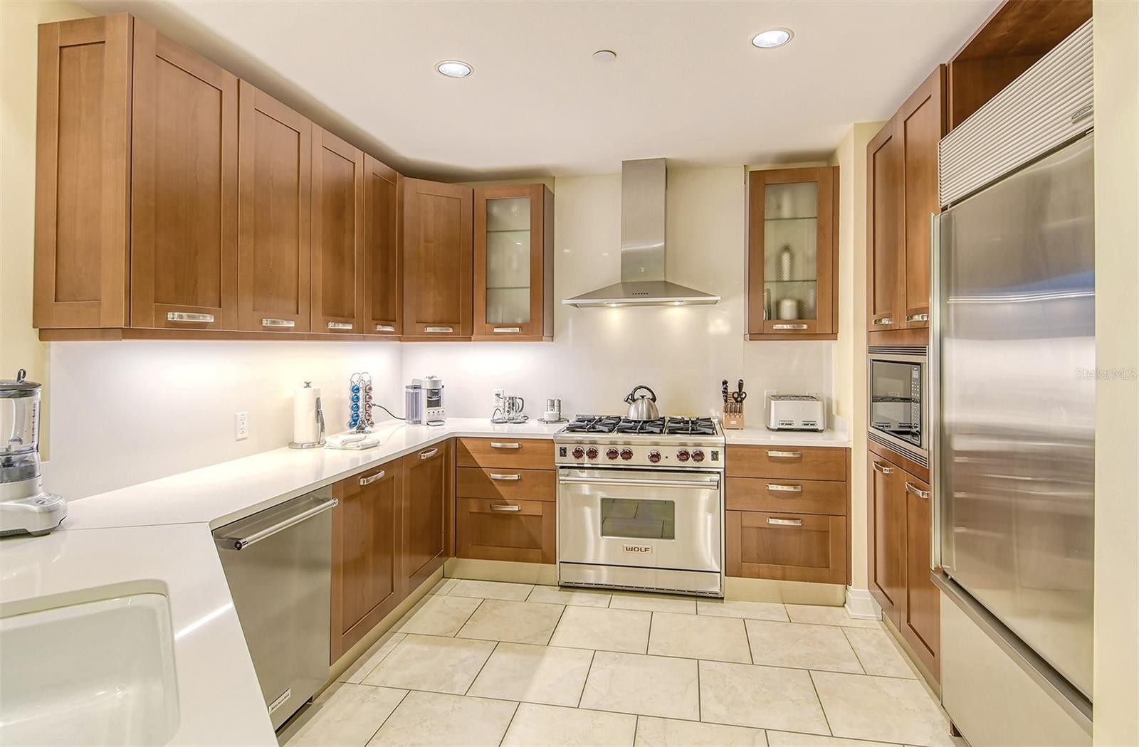 915 Seaside Unit 410, Weeks 4-7, Sarasota, FL 34242