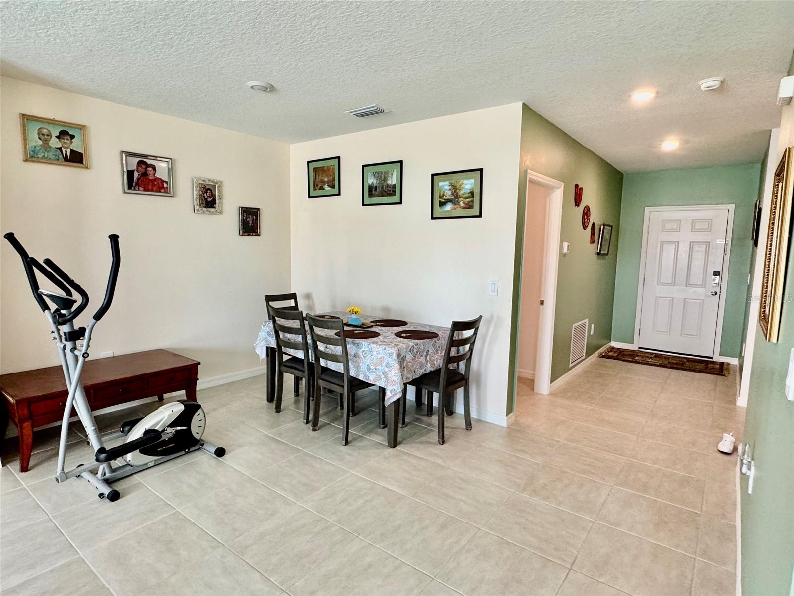 993 Calico Pointe, Groveland, FL 34736