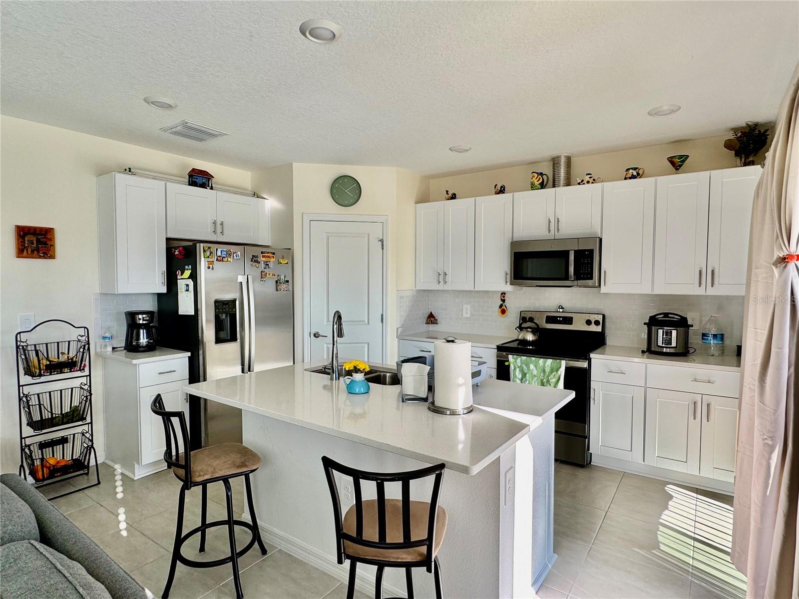 993 Calico Pointe, Groveland, FL 34736