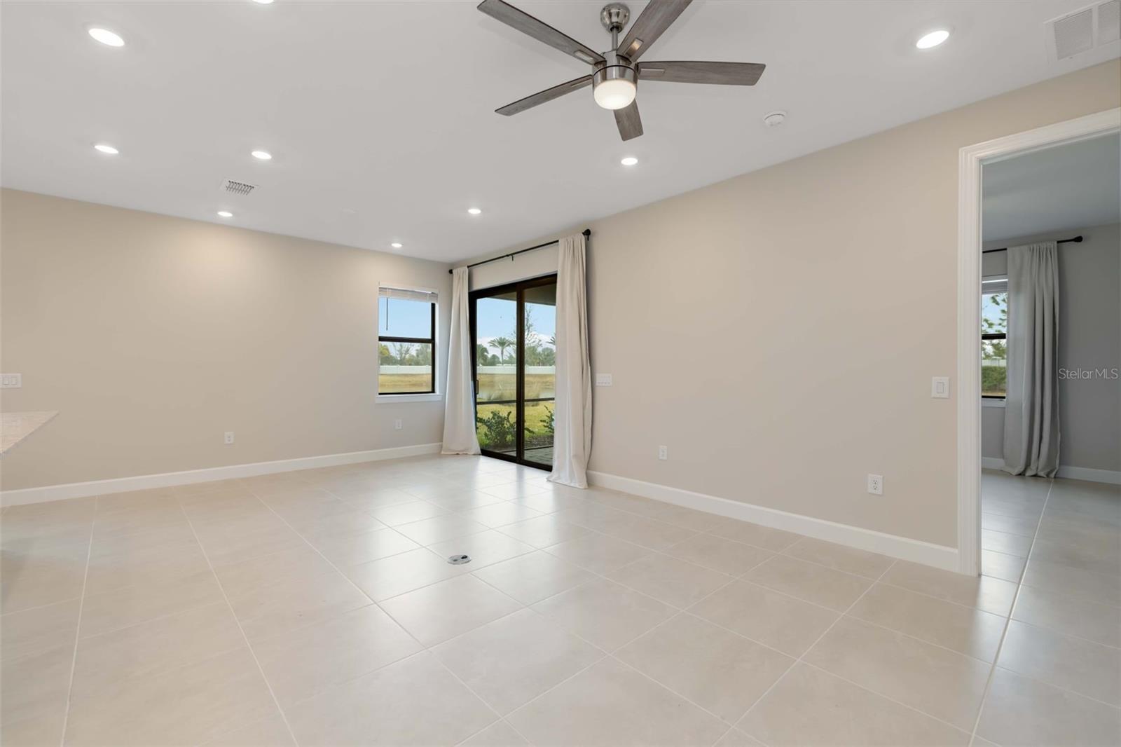 5811 Silverside Pine, Lakewood Ranch, FL 34211