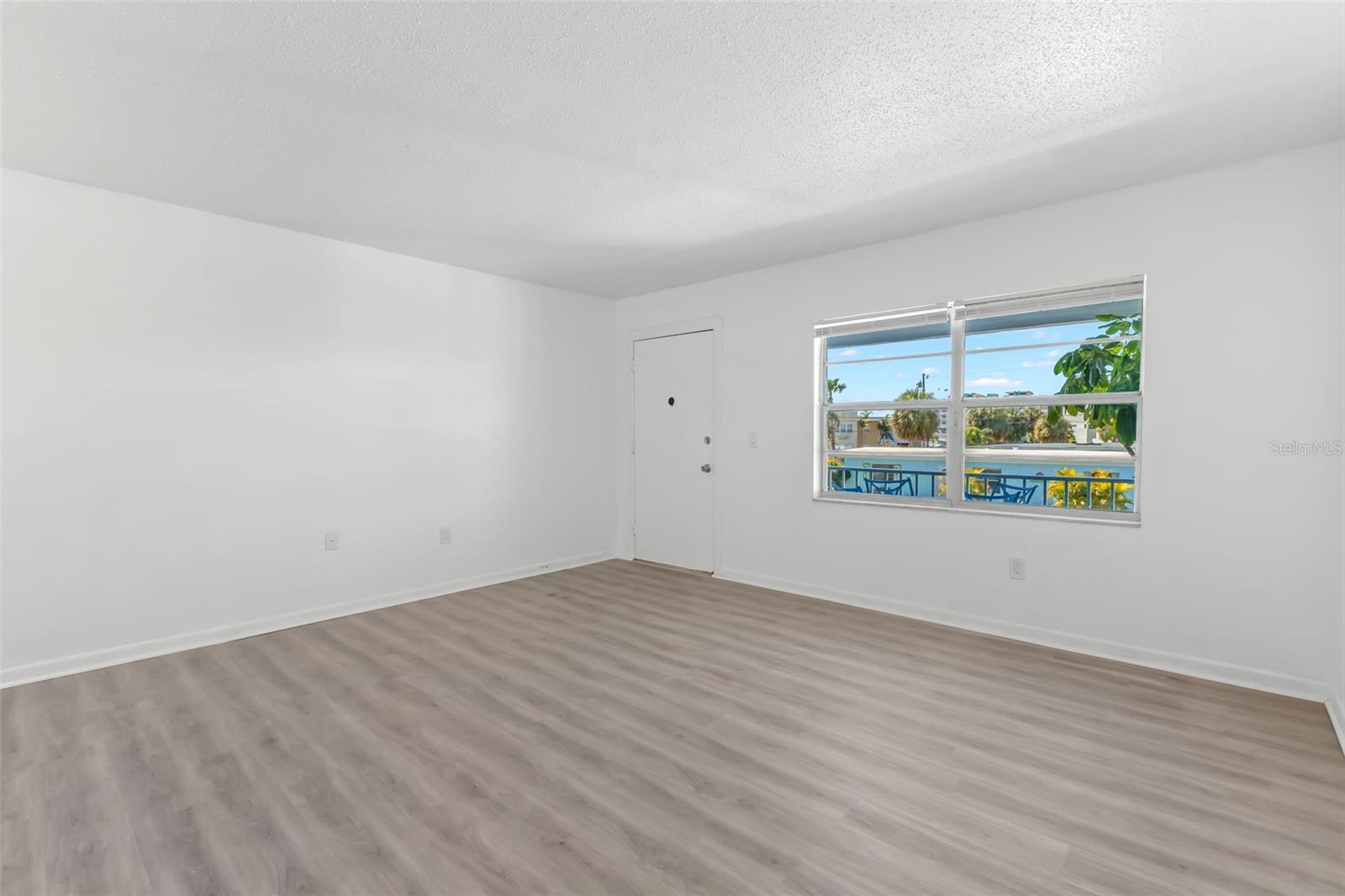 11025 2nd Unit 8, Treasure Island, FL 33706