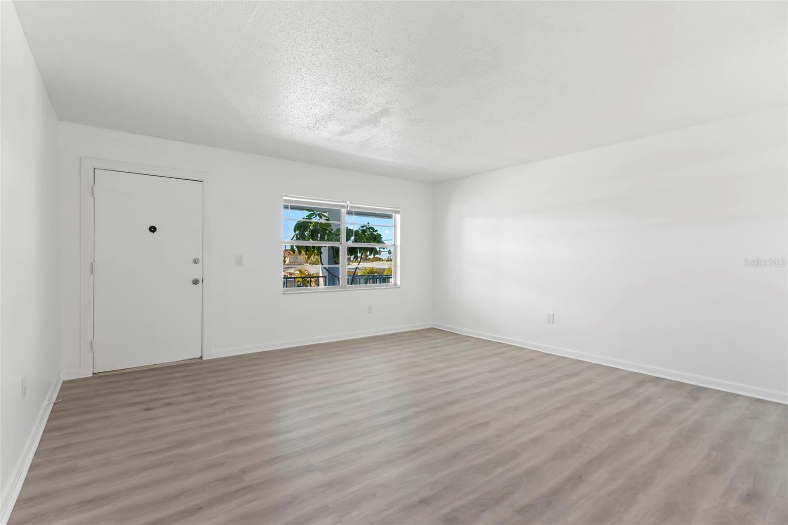 11025 2nd Unit 8, Treasure Island, FL 33706