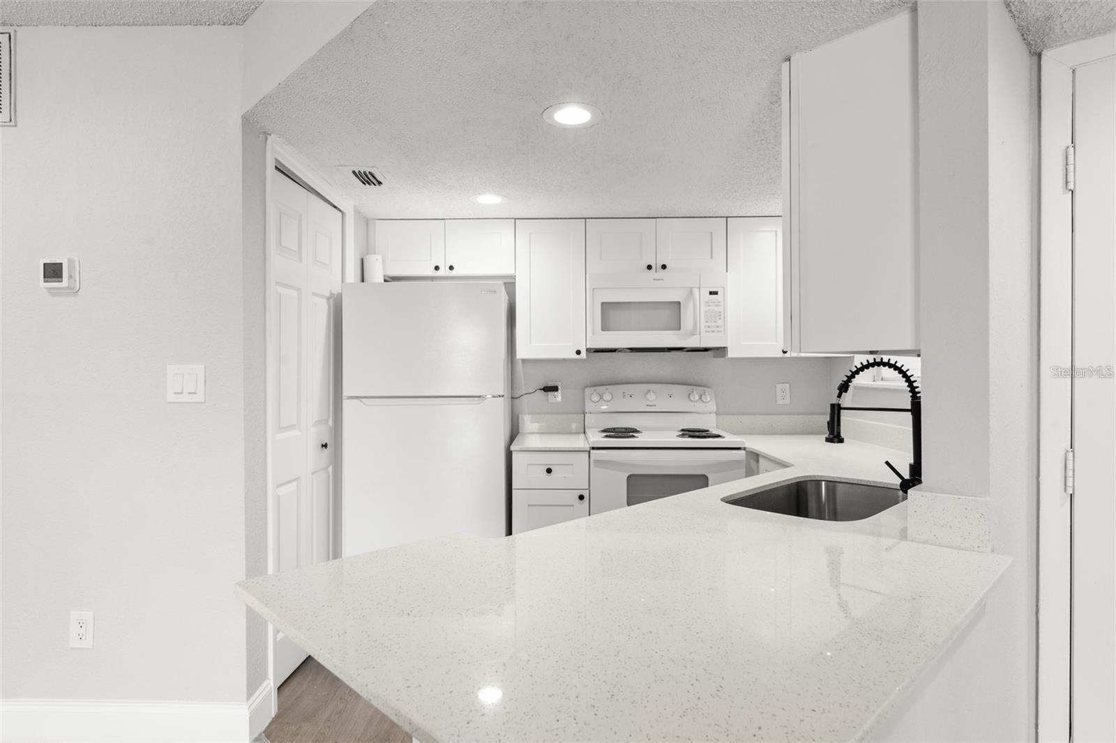 1932 Lake Atriums Unit 69, Orlando, FL 32839