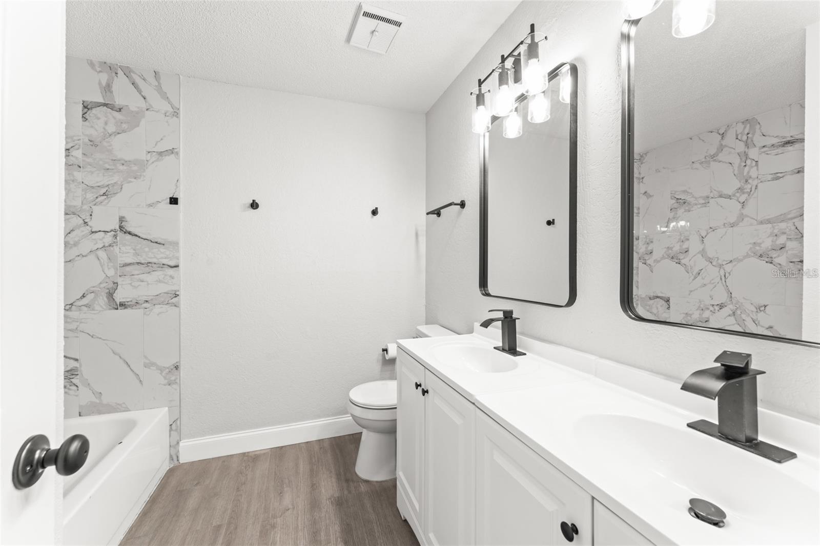 1932 Lake Atriums Unit 69, Orlando, FL 32839