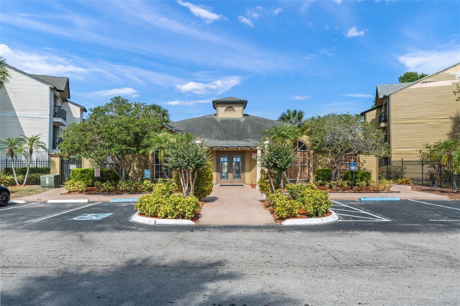 1932 Lake Atriums Unit 69, Orlando, FL 32839