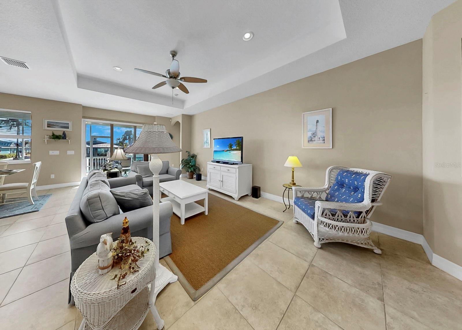 916 Spindle Palm, Apollo Beach, FL 33572