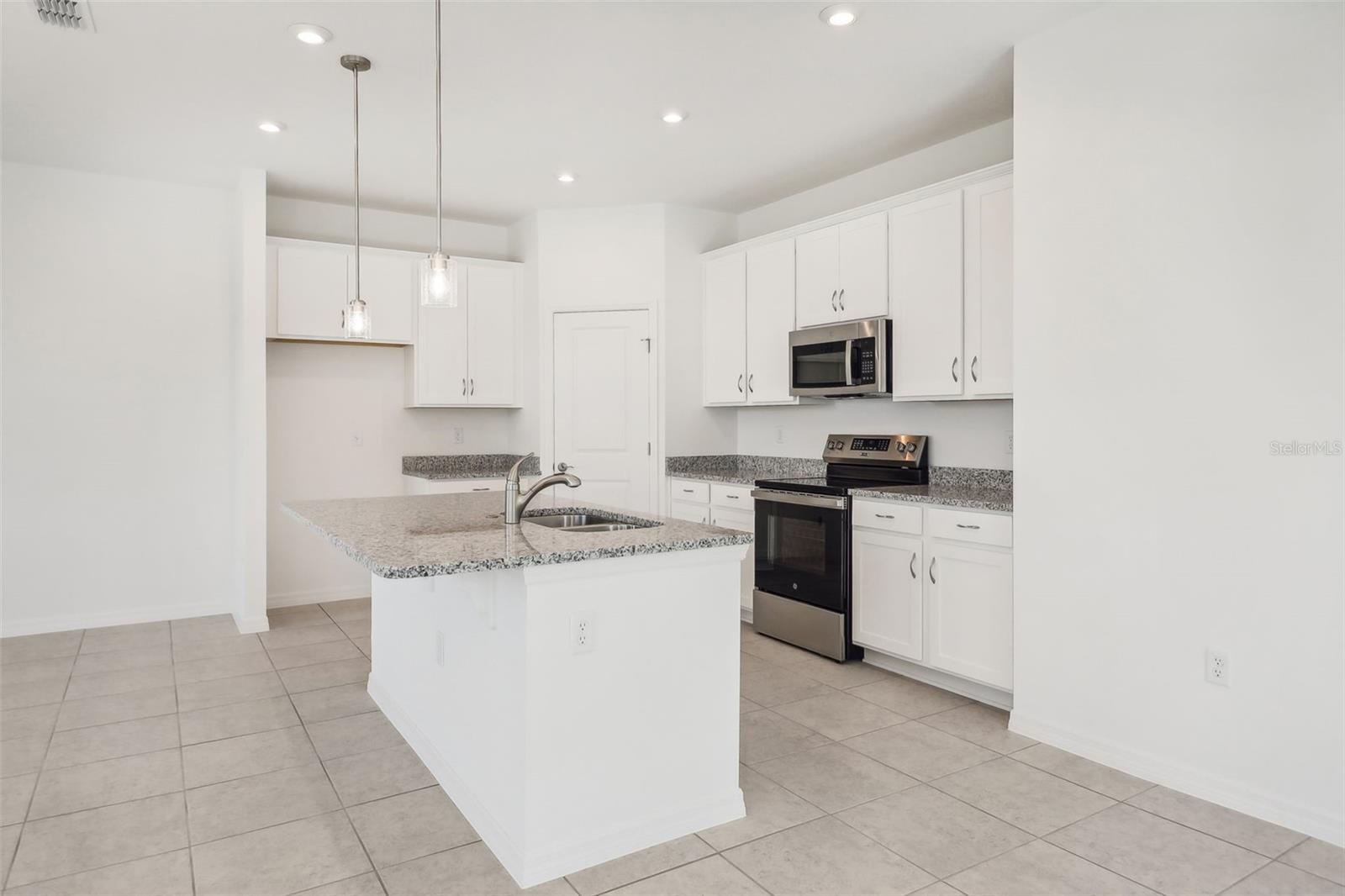 777 Castleford, Palm Bay, FL 32905