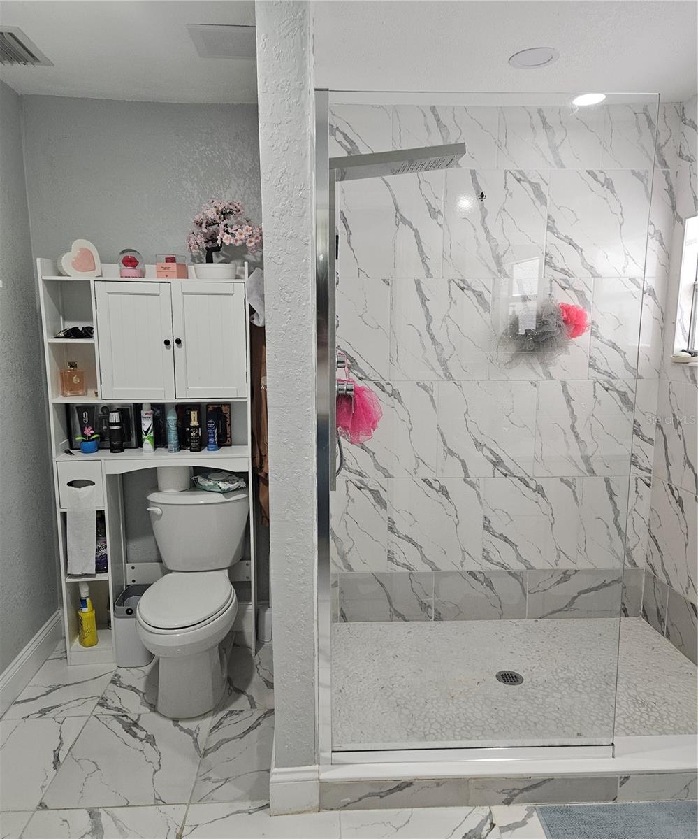 9306 Forest Hills, Tampa, FL 33612