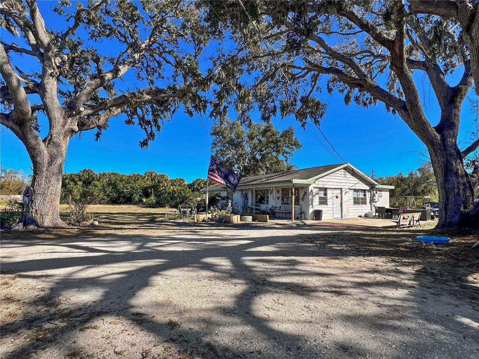 2519 Moccasin Wallow, Palmetto, FL 34221