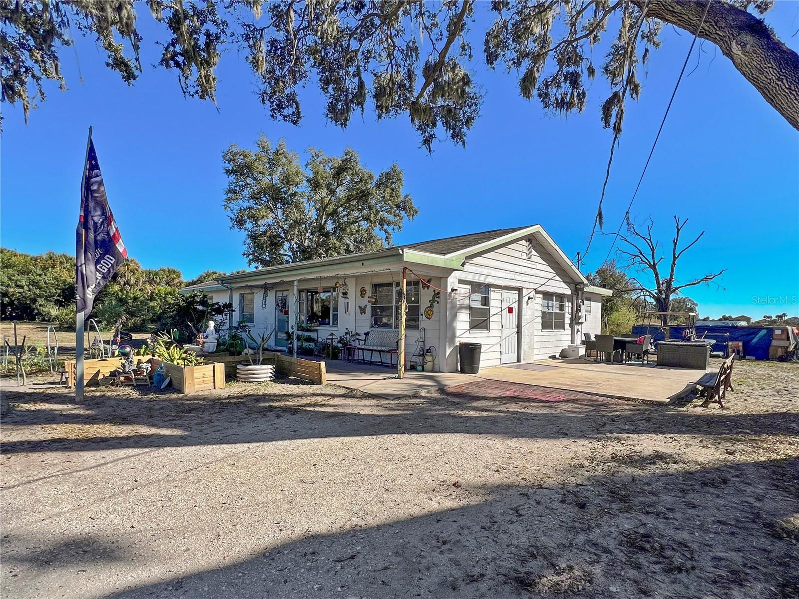2519 Moccasin Wallow, Palmetto, FL 34221
