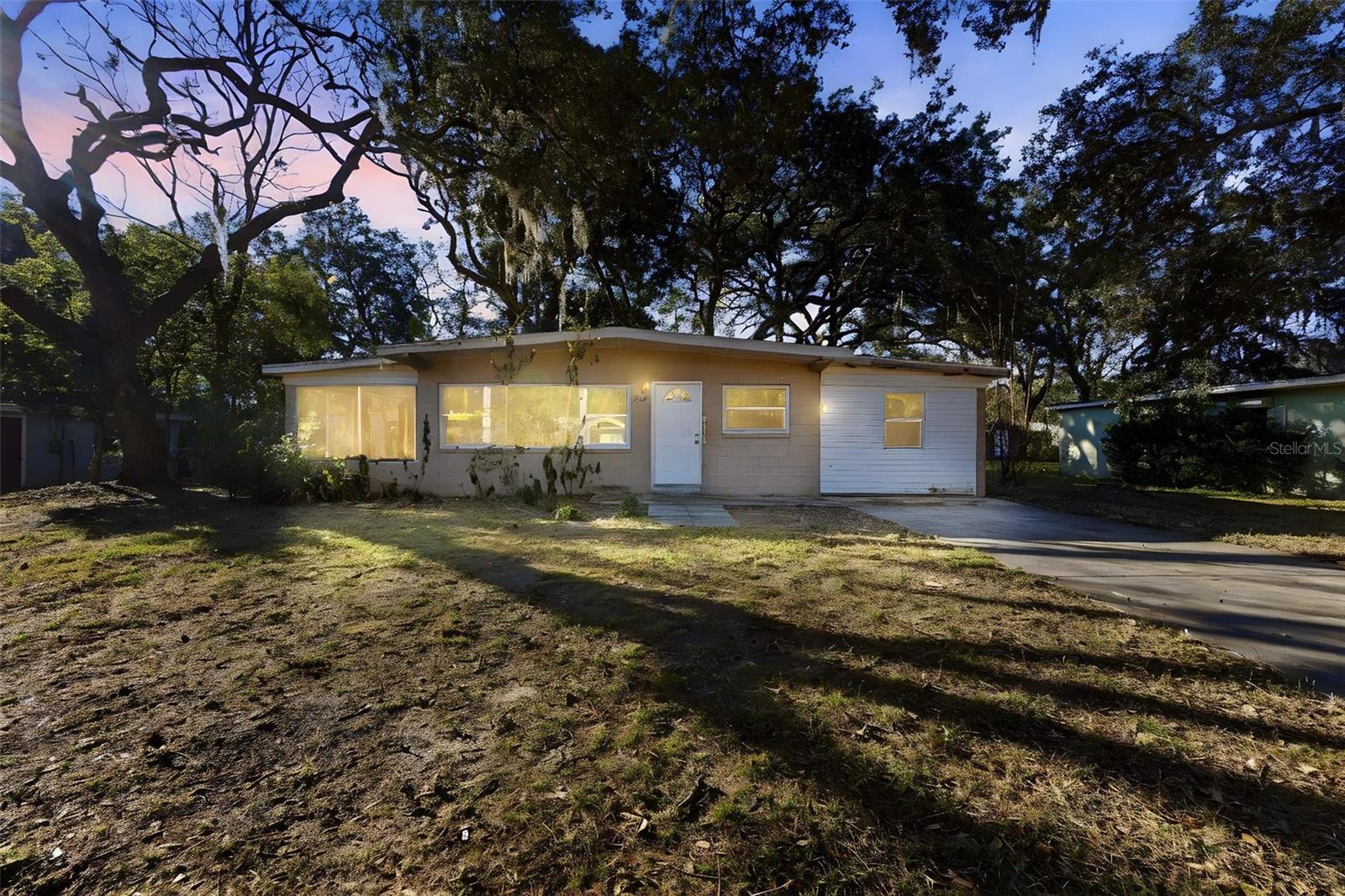 762 Valencia, Orange City, FL 32763