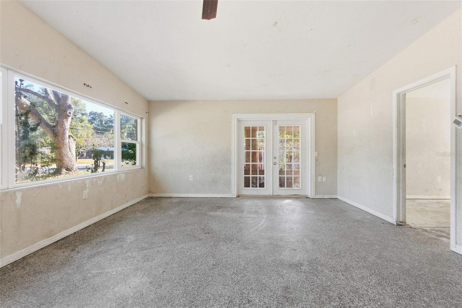 762 Valencia, Orange City, FL 32763