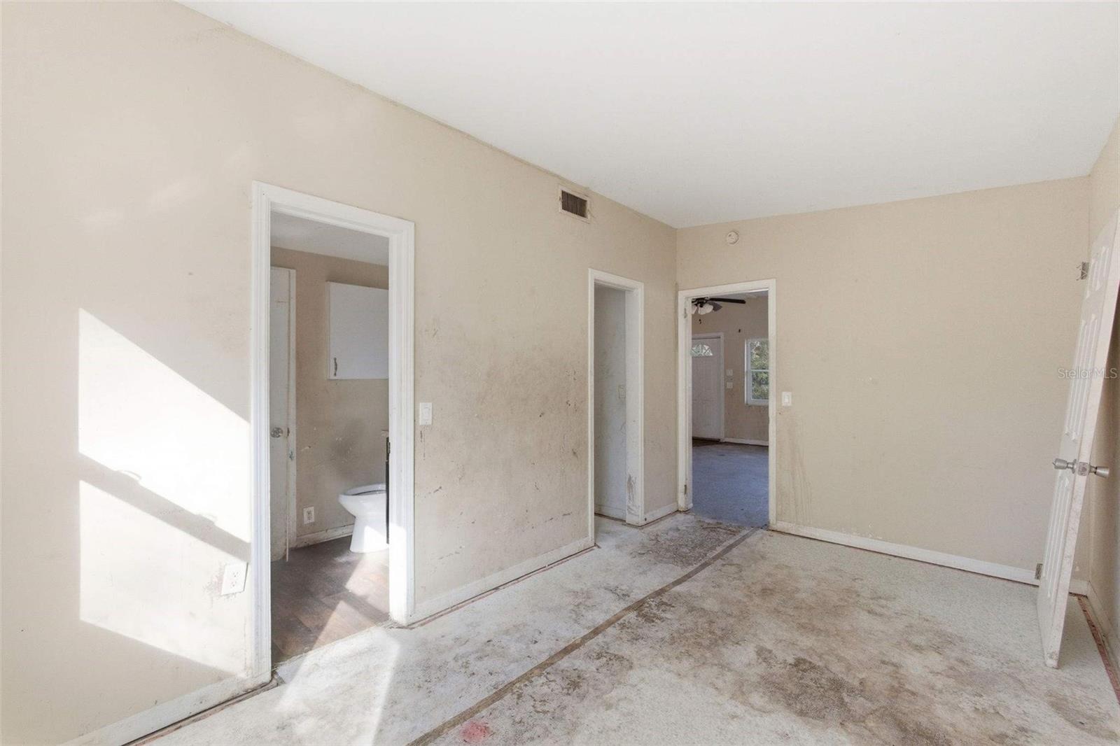 762 Valencia, Orange City, FL 32763