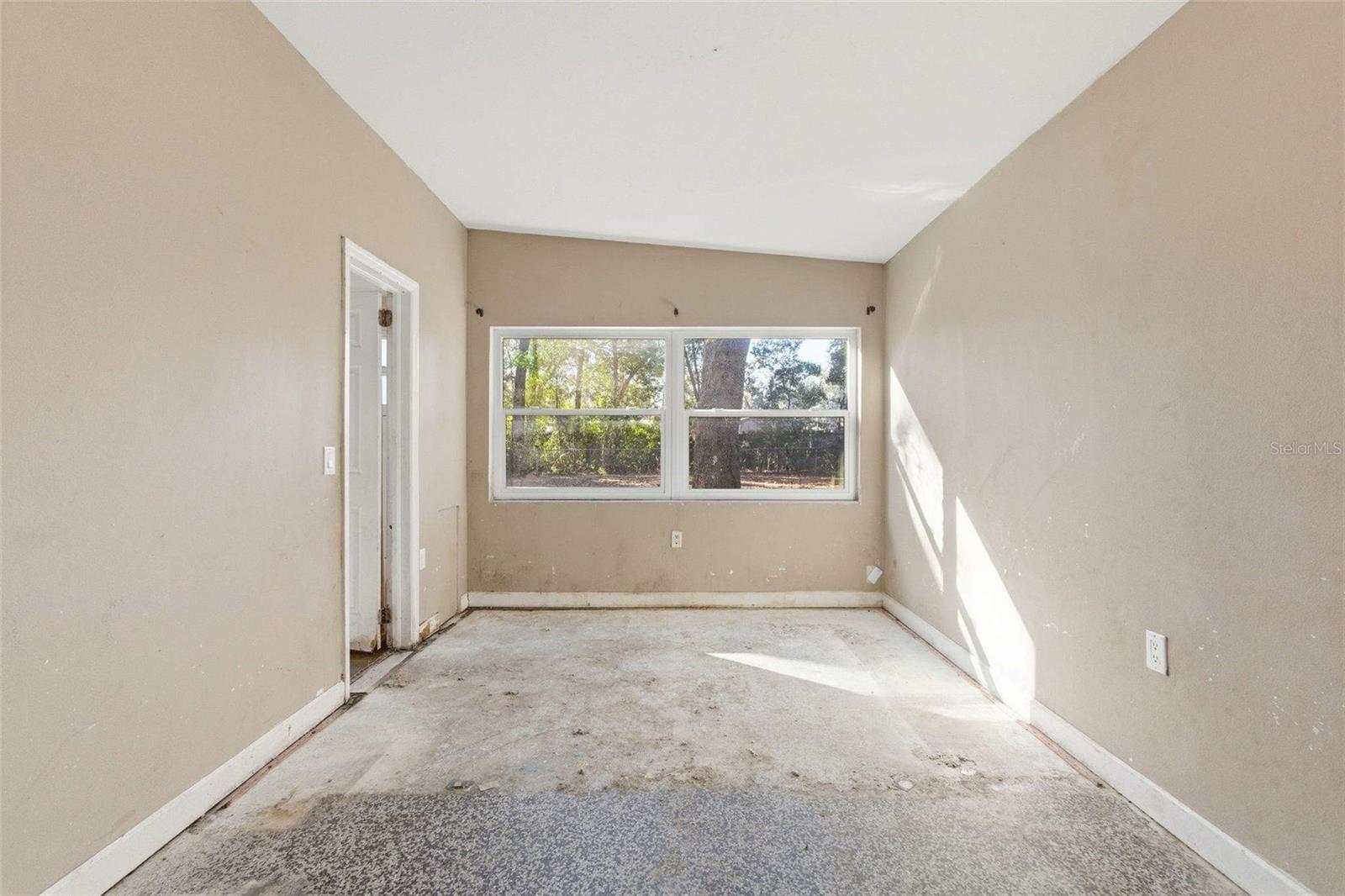 762 Valencia, Orange City, FL 32763