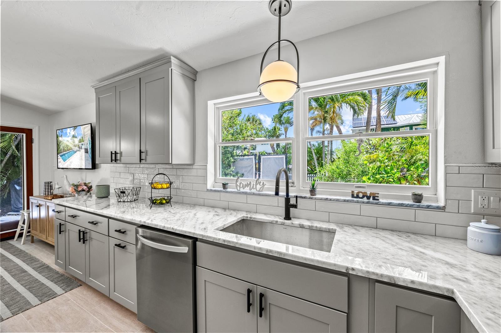 3360 Higel, Sarasota, FL 34242
