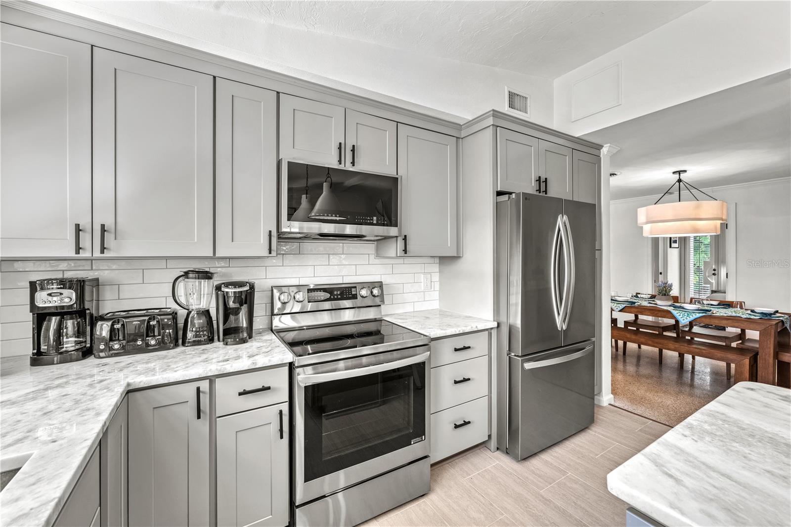 3360 Higel, Sarasota, FL 34242