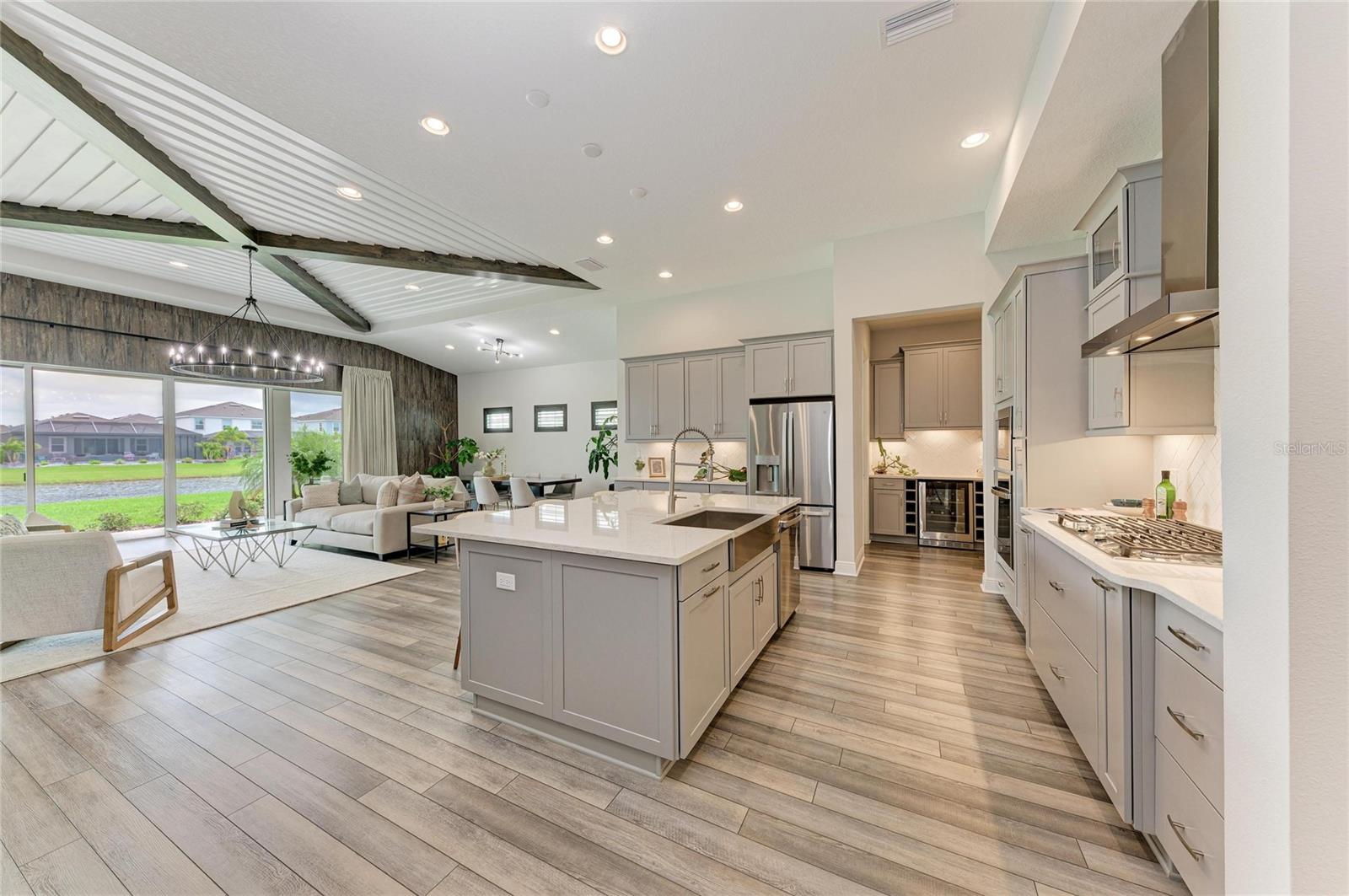 17725 Roost, Lakewood Ranch, FL 34211