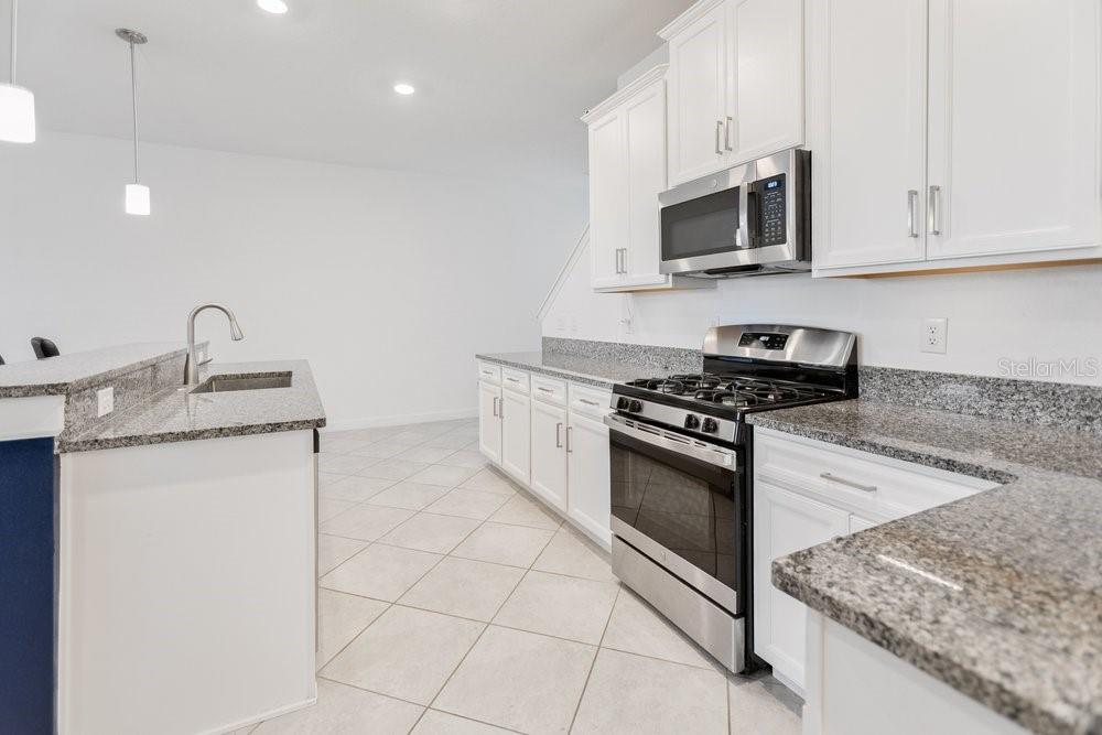 8241 Corner Pine, New Port Richey, FL 34655