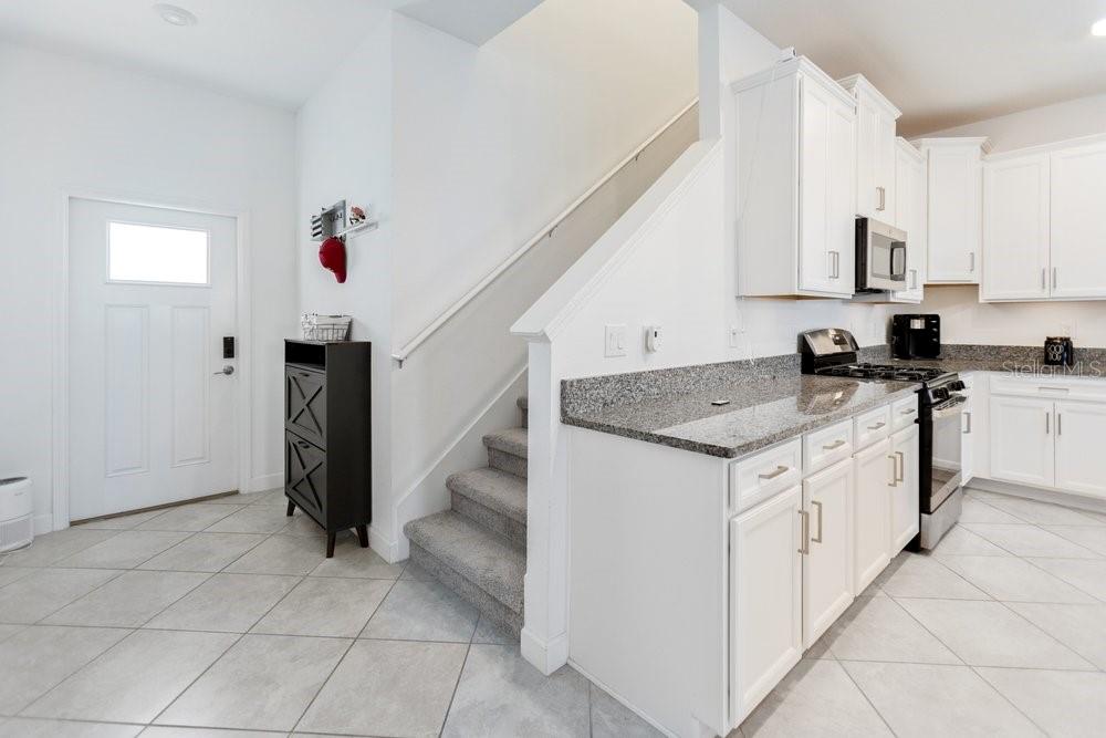8241 Corner Pine, New Port Richey, FL 34655